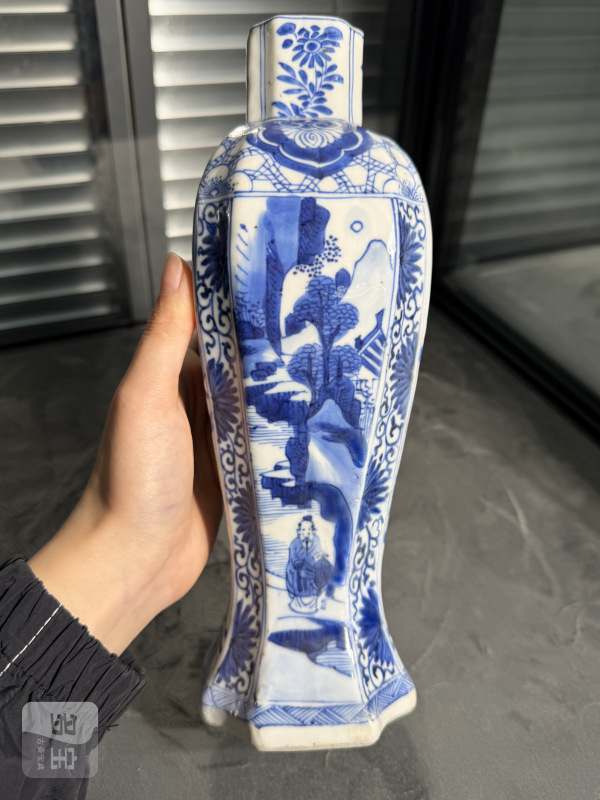 清康熙青花仕女人物故事纹四方倭角瓶 - 图5